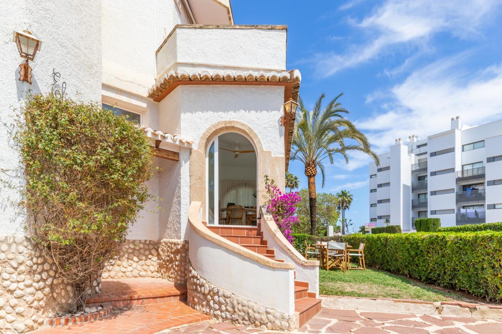 Chalet Independiente A 50 Metros De Cala Blanca Javea Exterior photo
